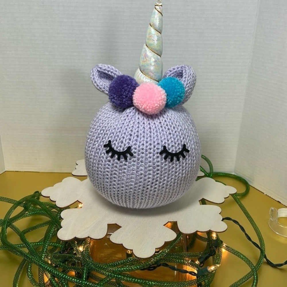 Darling Unicorn shelf sitter.